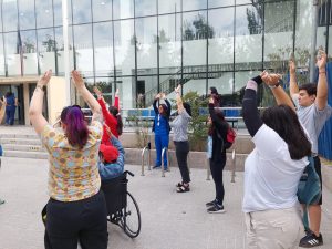 Unidad de Hospital de Día del CRS protagoniza caminata saludable en Peñalolén